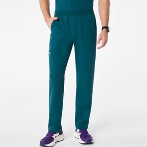 Figs Men’s Axim Cargo Scrub Pants Caribbean Blue Size XL Short